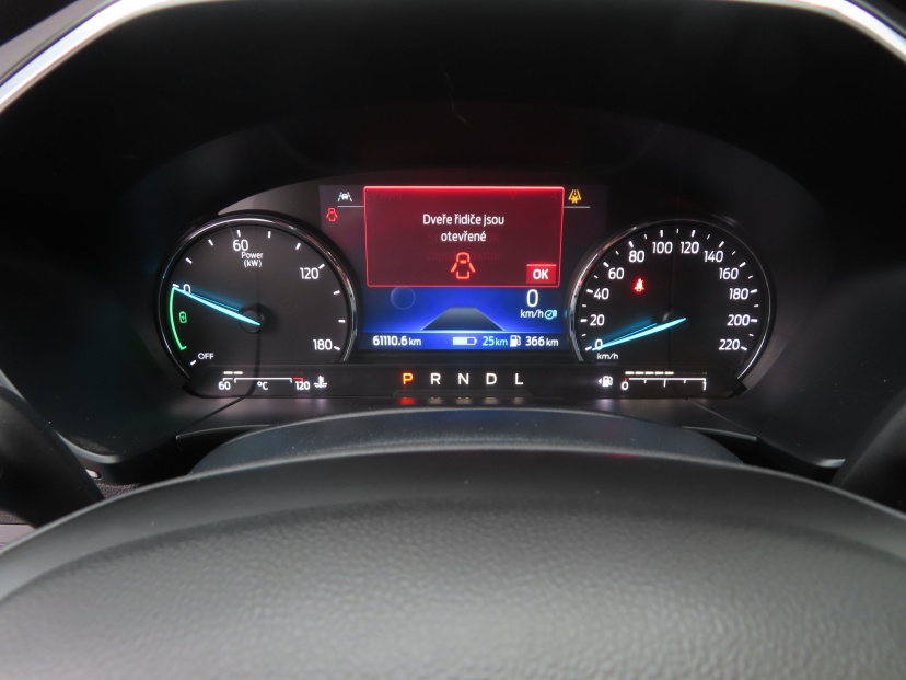 Ford Kuga, 2021