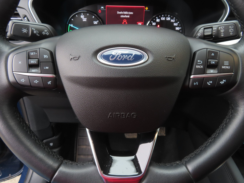 Ford Kuga, 2021