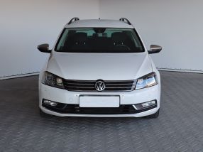 Volkswagen Passat - 2012