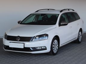 Volkswagen Passat - 2012