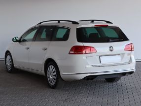 Volkswagen Passat - 2012