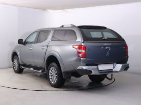 Mitsubishi L200 - 2016