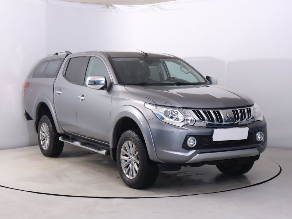 Mitsubishi L200 - 2016