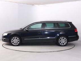 Volkswagen Passat - 2010