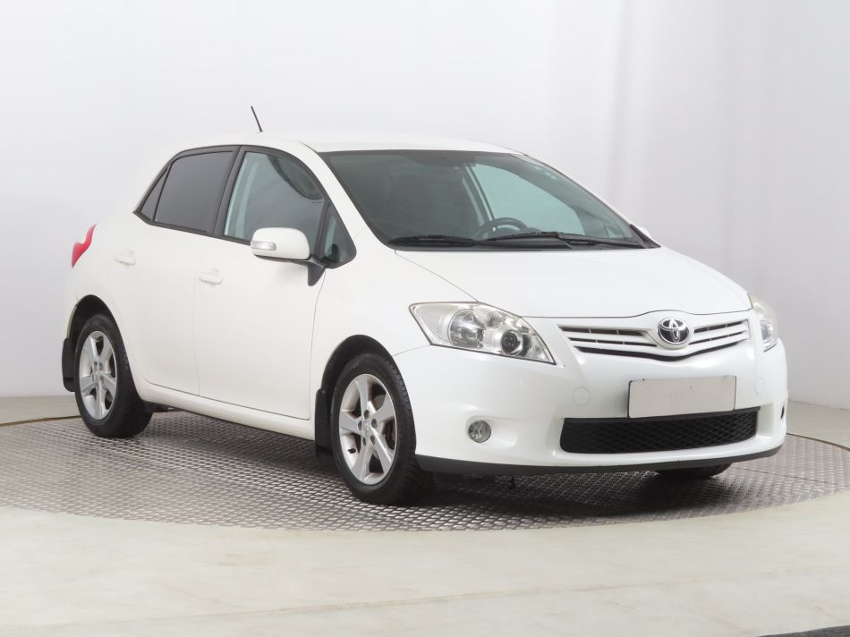 Toyota Auris - 2012