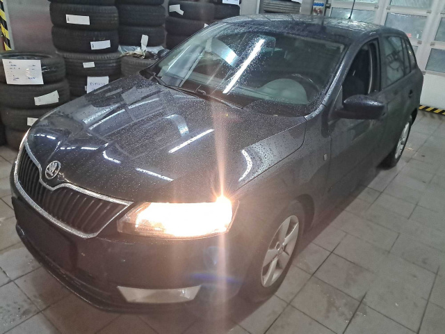 Škoda Rapid Spaceback 2014