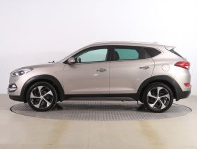 Hyundai Tucson - 2015