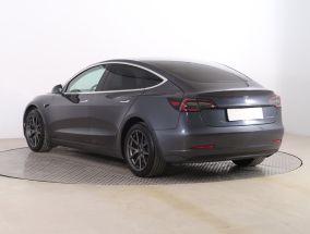 Tesla Model 3 - 2020