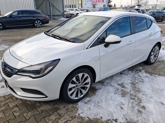 Opel Astra 2015