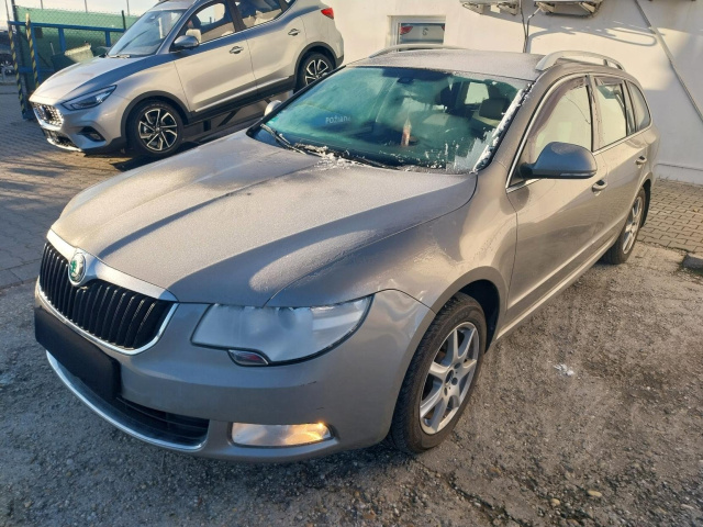 Škoda Superb 2010