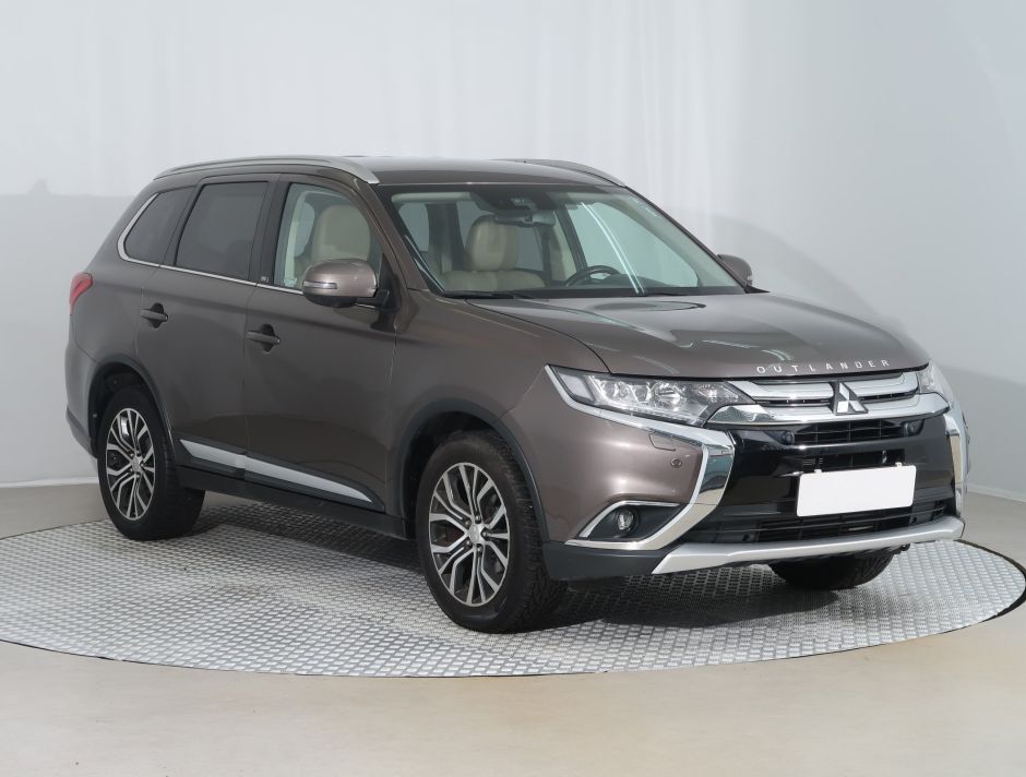 Mitsubishi Outlander - 2018