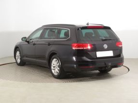 Volkswagen Passat - 2015