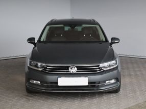 Volkswagen Passat - 2015