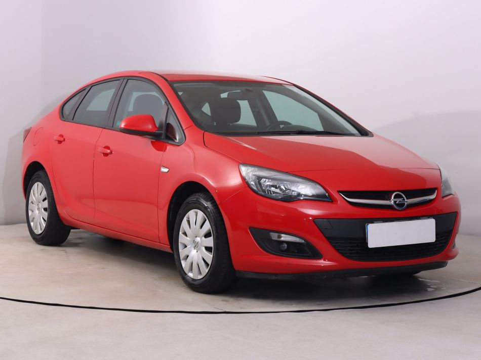 Opel Astra - 2014