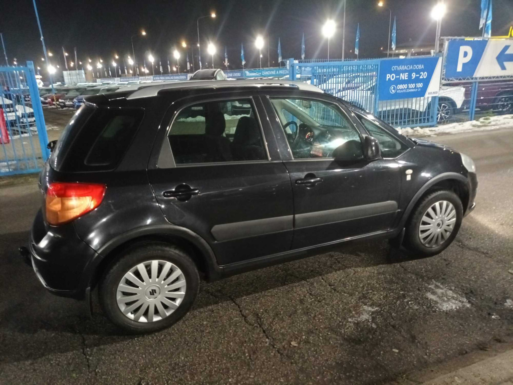 Suzuki SX4