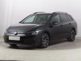 Volkswagen Golf - 2021