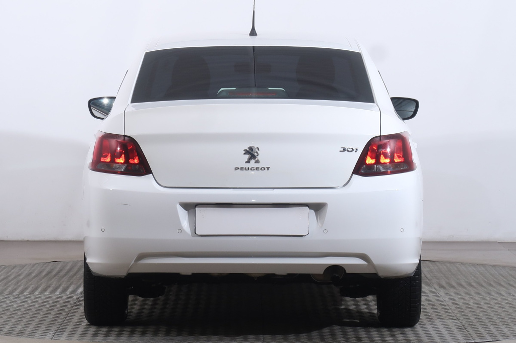 Peugeot 301