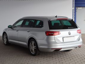Volkswagen Passat - 2016