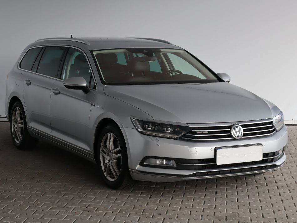 Volkswagen Passat - 2016