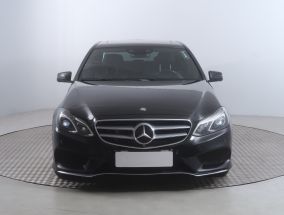 Mercedes-Benz E - 2015