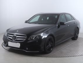 Mercedes-Benz E - 2015