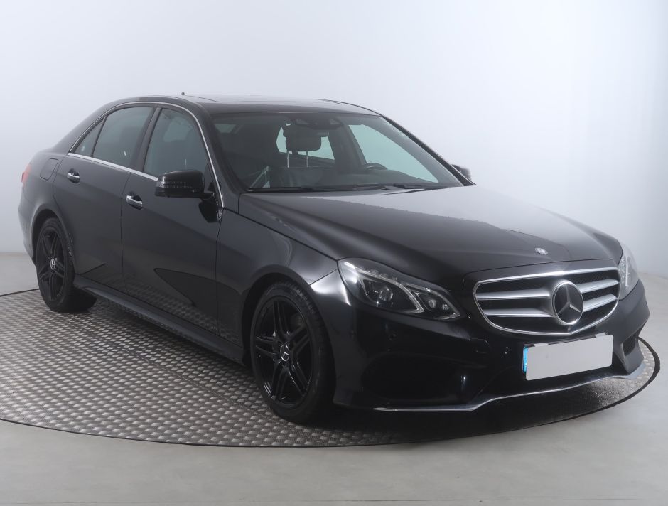 Mercedes-Benz E - 2015