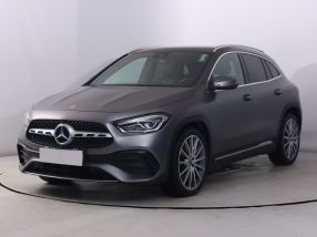 Mercedes-Benz GLA - 2021