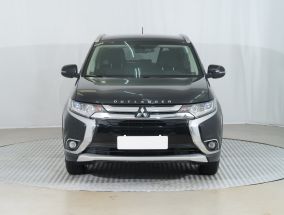 Mitsubishi Outlander - 2016