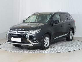 Mitsubishi Outlander - 2016