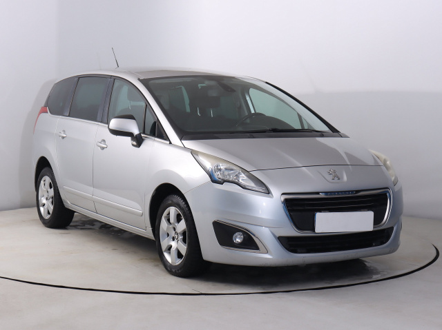 Peugeot 5008 2015