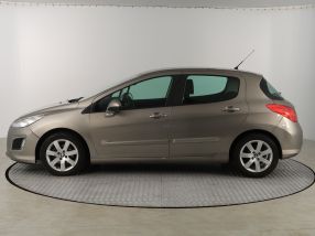 Peugeot 308 - 2011