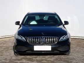 Mercedes-Benz E - 2018