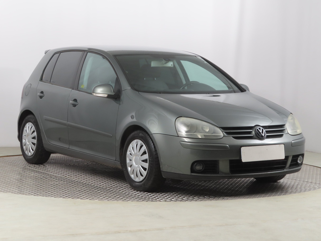 Volkswagen Golf, 2004