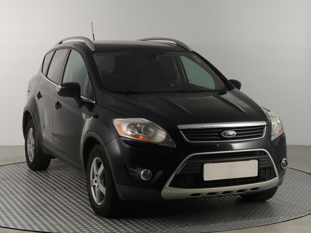 Ford Kuga, 2010