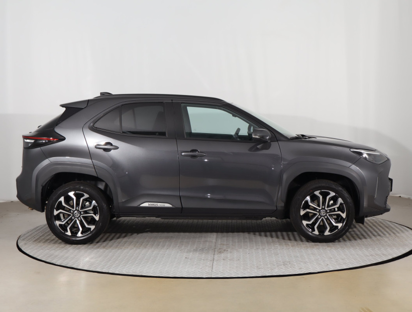 Toyota Yaris Cross, 2025