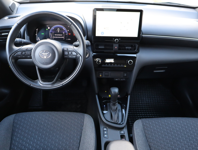 Toyota Yaris Cross, 2025