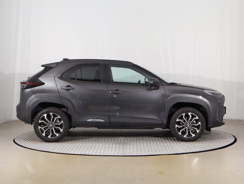Toyota Yaris Cross, 2025