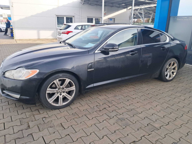 Jaguar XF 2011