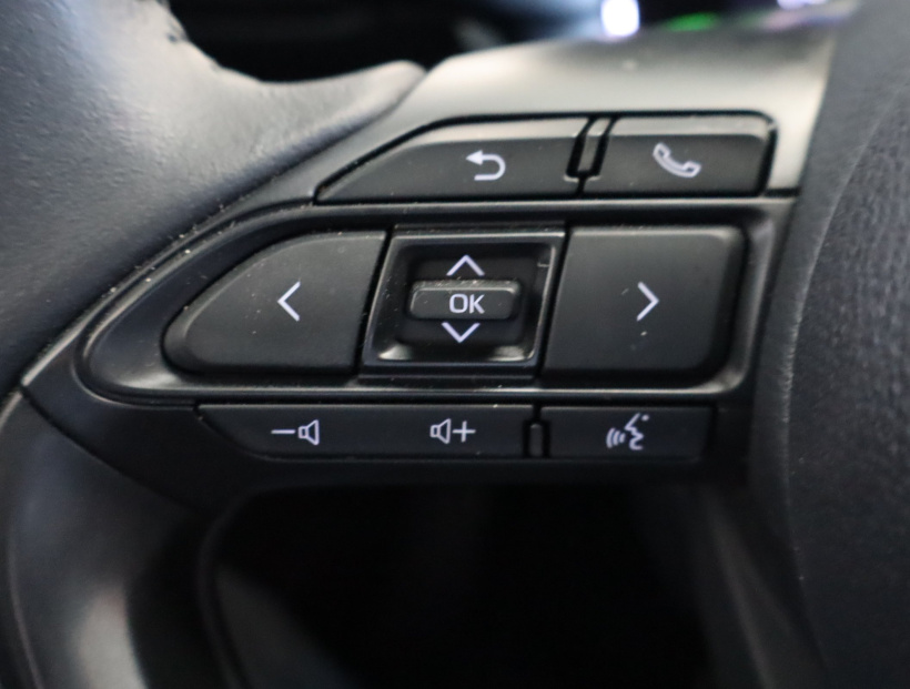 Toyota Yaris Cross, 2025
