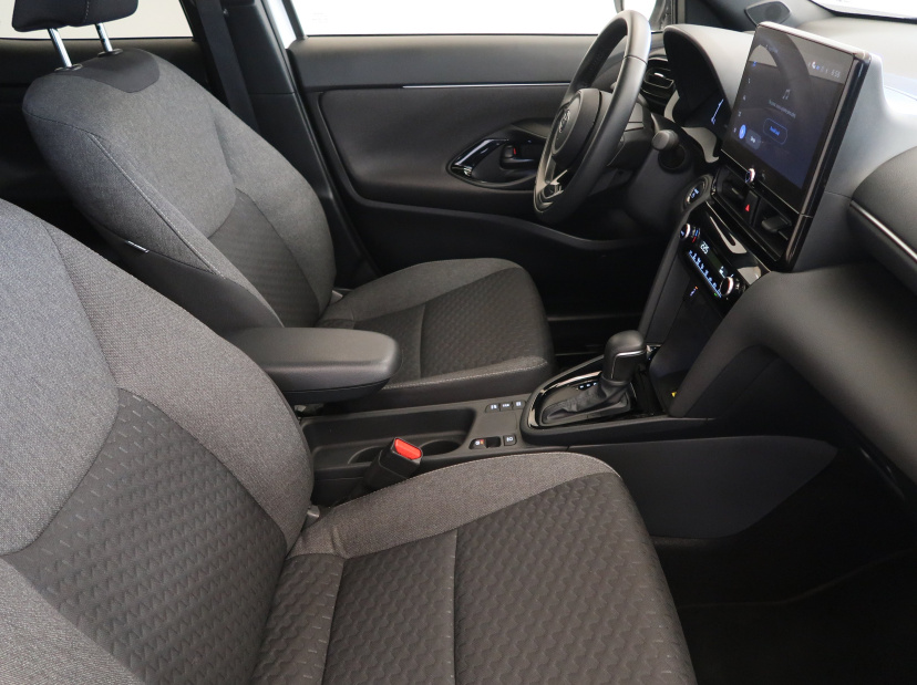 Toyota Yaris Cross, 2025