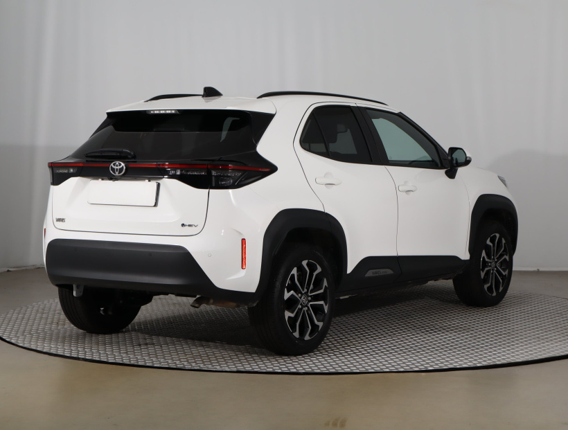 Toyota Yaris Cross, 2025