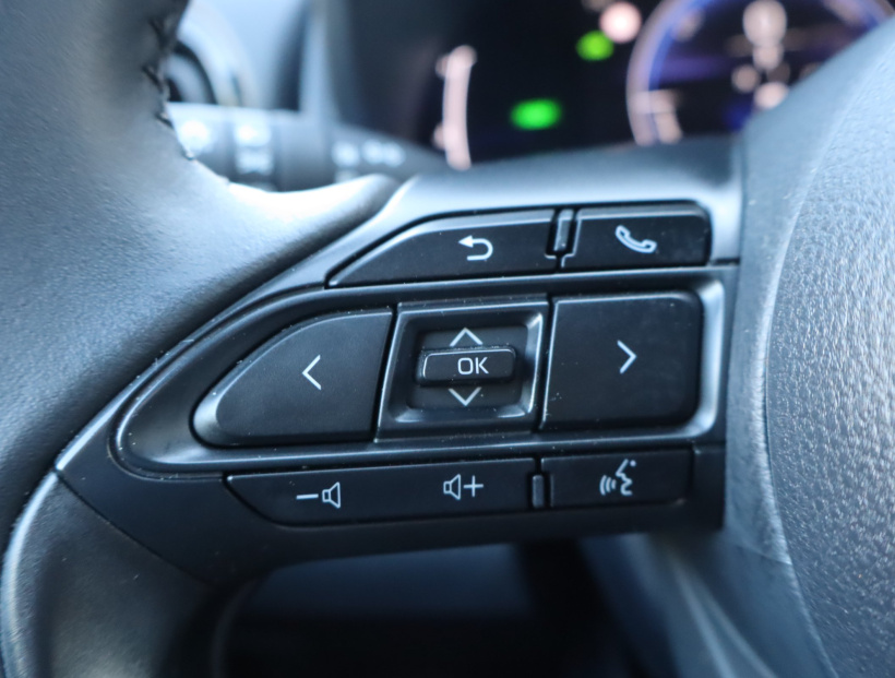 Toyota Yaris Cross, 2025
