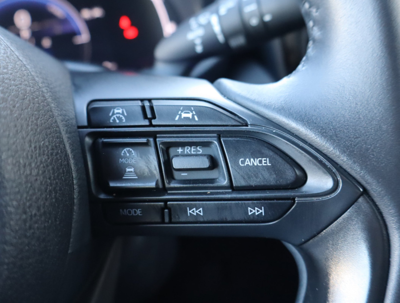 Toyota Yaris Cross, 2025