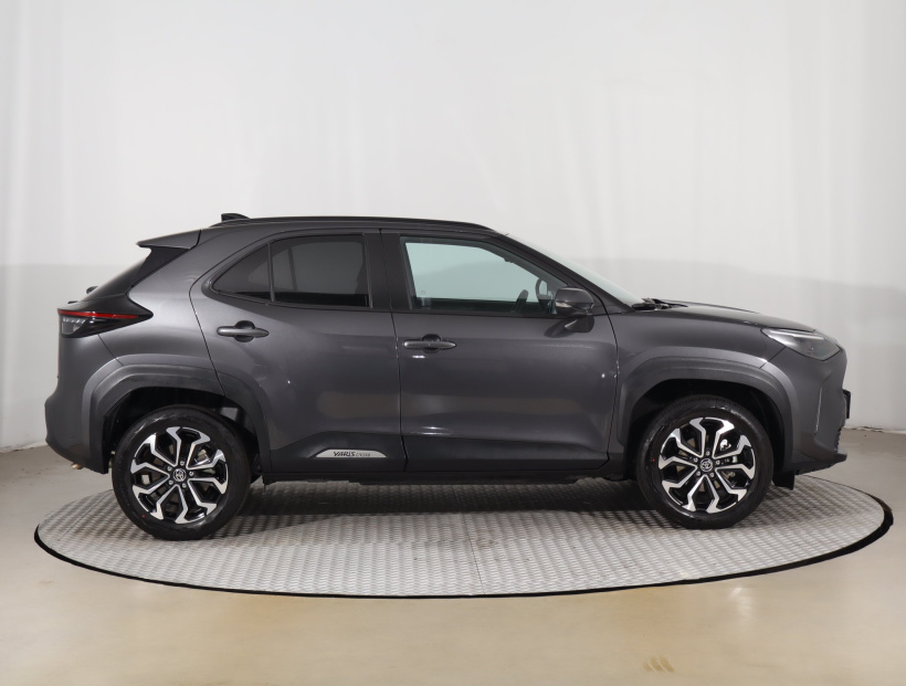 Toyota Yaris Cross, 2025