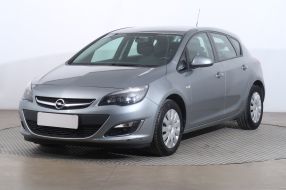 Opel Astra - 2012
