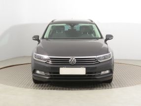 Volkswagen Passat - 2016