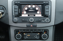 Volkswagen Passat 2011