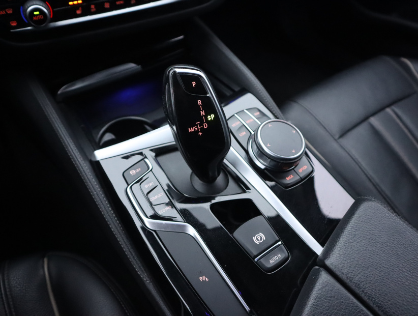 BMW 5, 2019