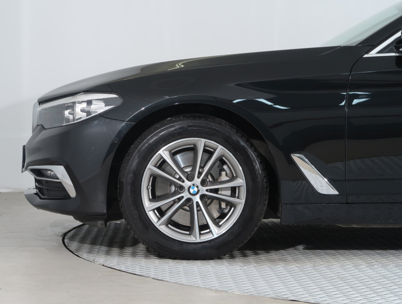 BMW 5, 2019