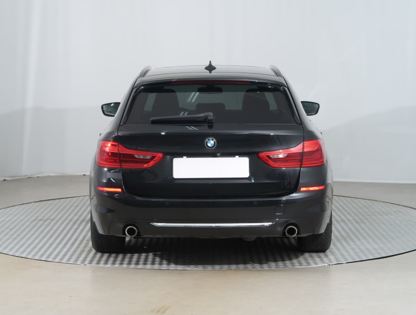 BMW 5, 2019